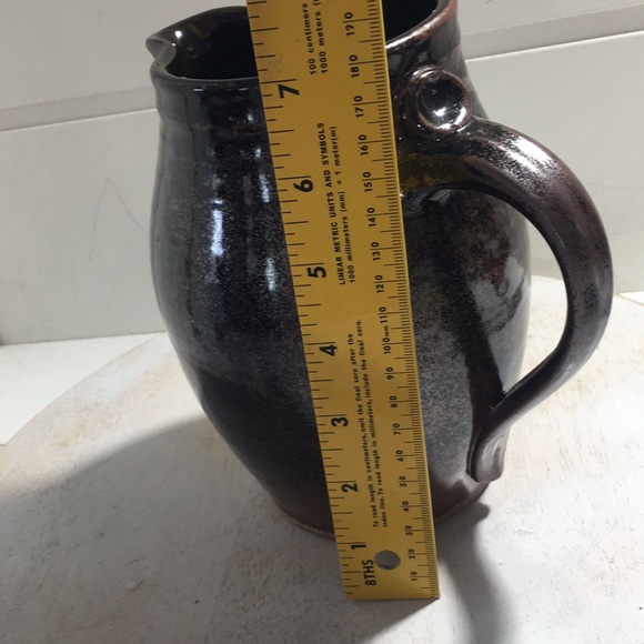 Vintage handcrafted pottery milk water pitcher - Picture 8 of 10